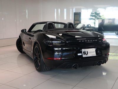 صورة 6 لـ 2025 Porsche 718
