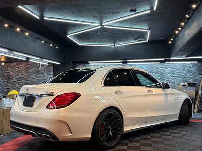 MERCEDES-BENZ C-CLASS AMG - 2