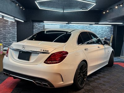 MERCEDES-BENZ C-CLASS AMG - 9