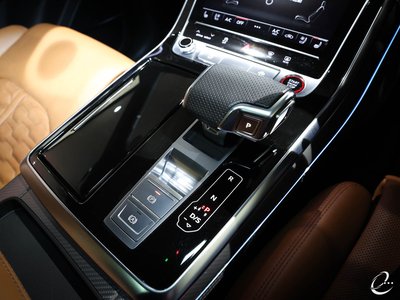 صورة 10 لـ 2023 AUDI RS Q8