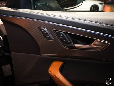 صورة 9 لـ 2023 AUDI RS Q8