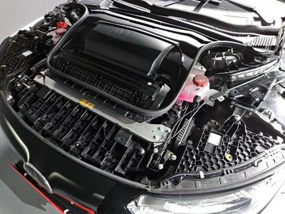 MERCEDES-BENZ EQE - 7