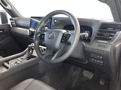 2025 Lexus GX 照片 3
