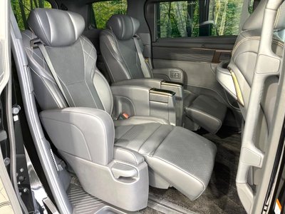 2023 Toyota VELLFIRE — фото 9