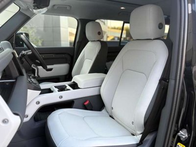2025 LAND Rover DEFENDER — миниатюра 12