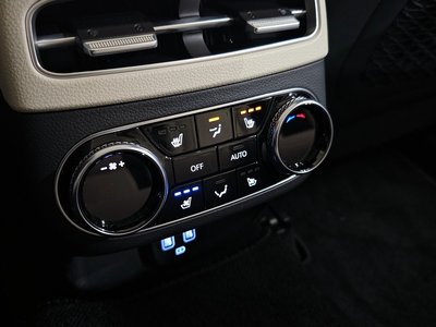 2024 Genesis GV70 — миниатюра 18