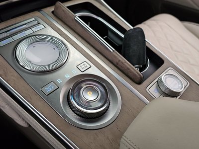 2022 Genesis GV80 thumbnail 12