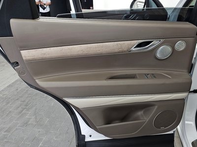 2022 Genesis GV80 thumbnail 15