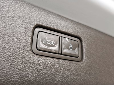2022 Genesis GV80 thumbnail 27