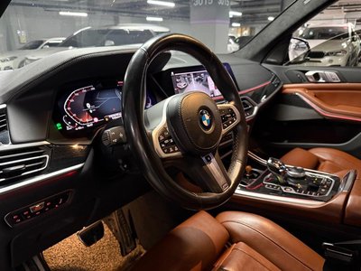 BMW X7 - 7