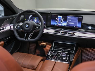 صورة مصغرة 15 لـ 2025 BMW 7 SERIES