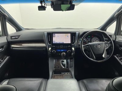 TOYOTA ALPHARD - 2