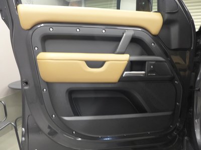 2025 LAND Rover DEFENDER — миниатюра 28