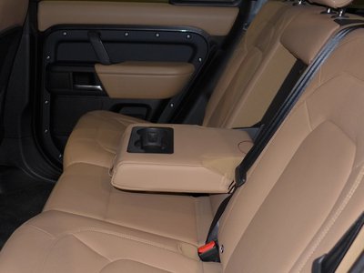 2025 LAND Rover DEFENDER — миниатюра 39