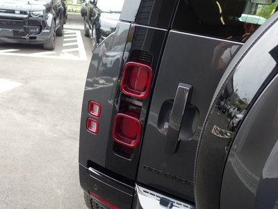 2025 LAND Rover DEFENDER — миниатюра 64