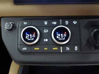 2025 LAND Rover DEFENDER — миниатюра 48