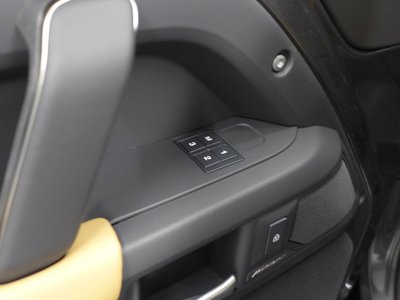 2025 LAND Rover DEFENDER — миниатюра 29
