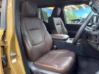 TOYOTA LAND CRUISER 250 - 8