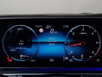 MERCEDES-BENZ GLE - 8