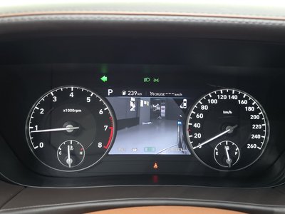 2019 Genesis G90 photo 8