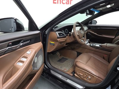 2019 Genesis G90 photo 10