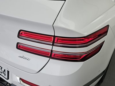 GENESIS GV80 - 10