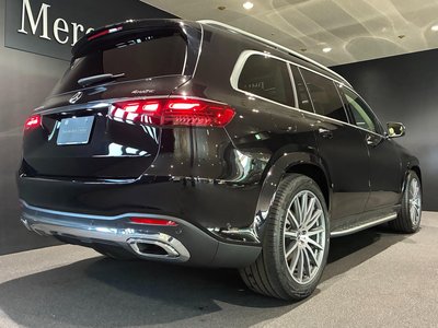 MERCEDES-BENZ GLS - 10
