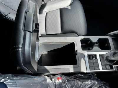 2026 Toyota LAND CRUISER 250 照片 40