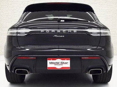 PORSCHE MACAN - 4