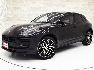 PORSCHE MACAN - 3