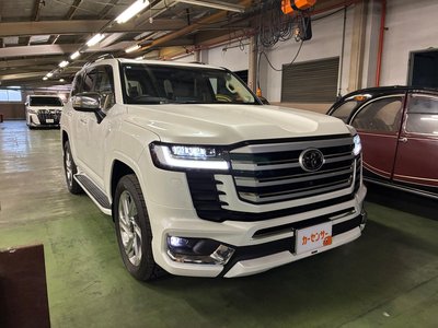 TOYOTA LAND CRUISER 300 - 2