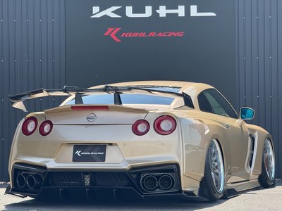 NISSAN GT-R - 10