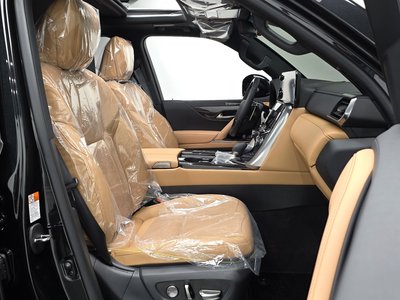2026 Lexus LX thumbnail 11