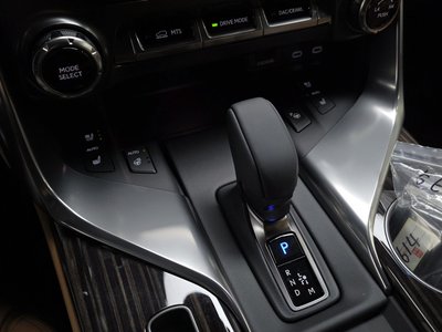 صورة 9 لـ 2026 Lexus LX