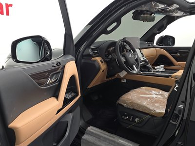 صورة 10 لـ 2026 Lexus LX