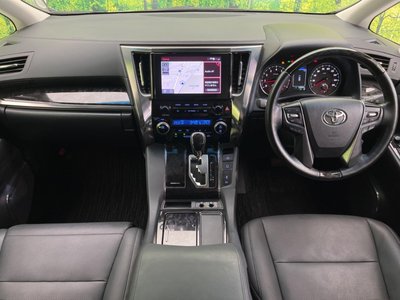 TOYOTA ALPHARD - 2