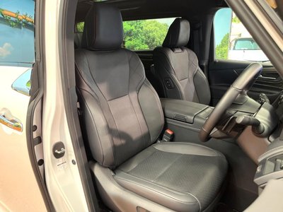 صورة 8 لـ 2025 TOYOTA ALPHARD