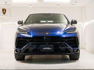 LAMBORGHINI URUS - 6