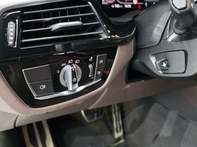 BMW 6 SERIES GT - 10