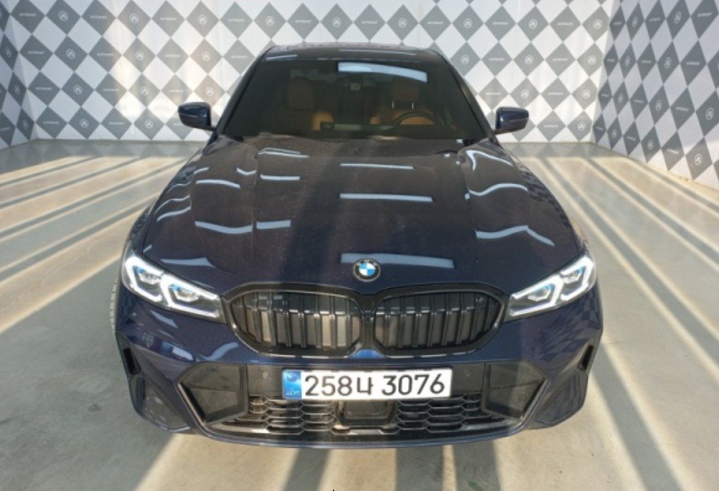 BMW 3 SERIES - View 1