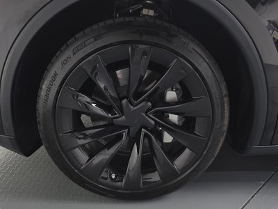 2025 Tesla MODEL Y photo 6