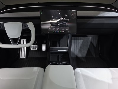 2025 Tesla MODEL Y photo 5