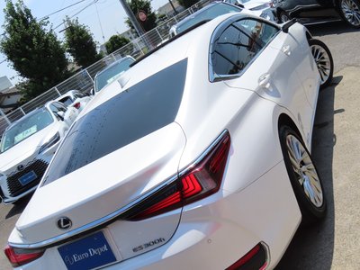 صورة 7 لـ 2022 Lexus ES