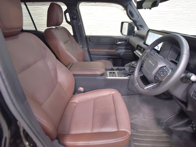 2025 Toyota LAND CRUISER 250 thumbnail 17