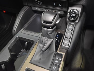2025 Toyota LAND CRUISER 250 thumbnail 33