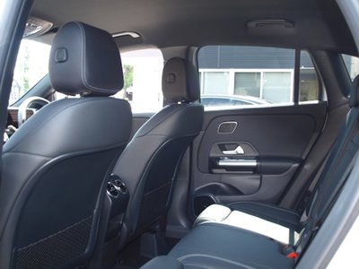 2025 Mercedes-BENZ GLA 照片 9