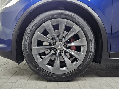 2019 Tesla MODEL X — фото 6