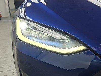 2019 Tesla MODEL X — фото 9