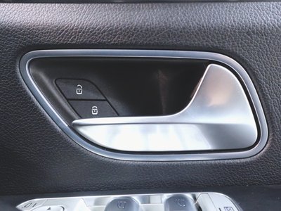 2020 Mercedes-BENZ GLE AMG — миниатюра 23