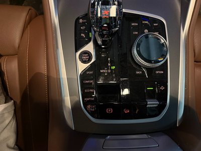 2022 BMW X6 — фото 10